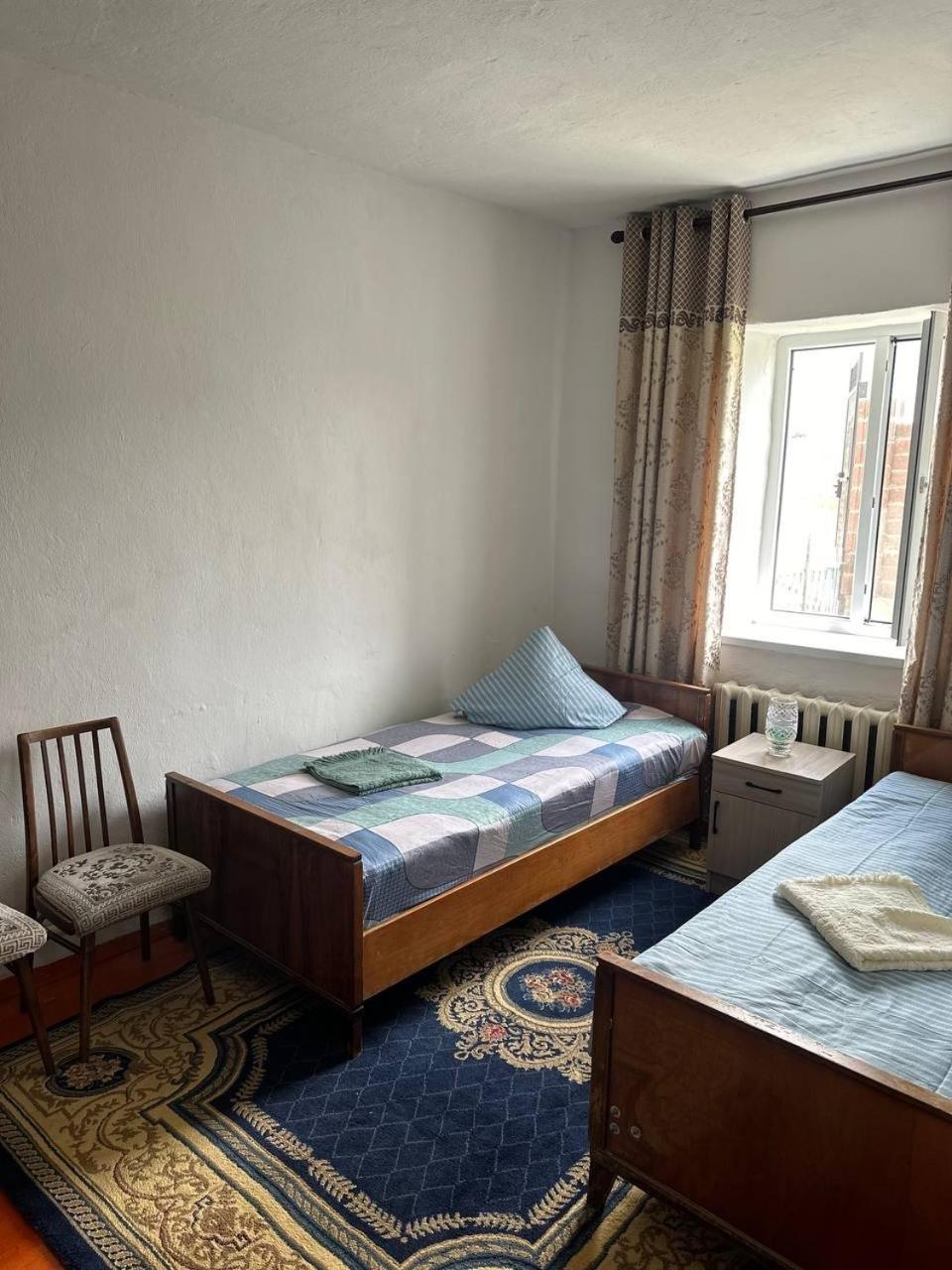 Nomad Guest House Kochkor Ngoại thất bức ảnh