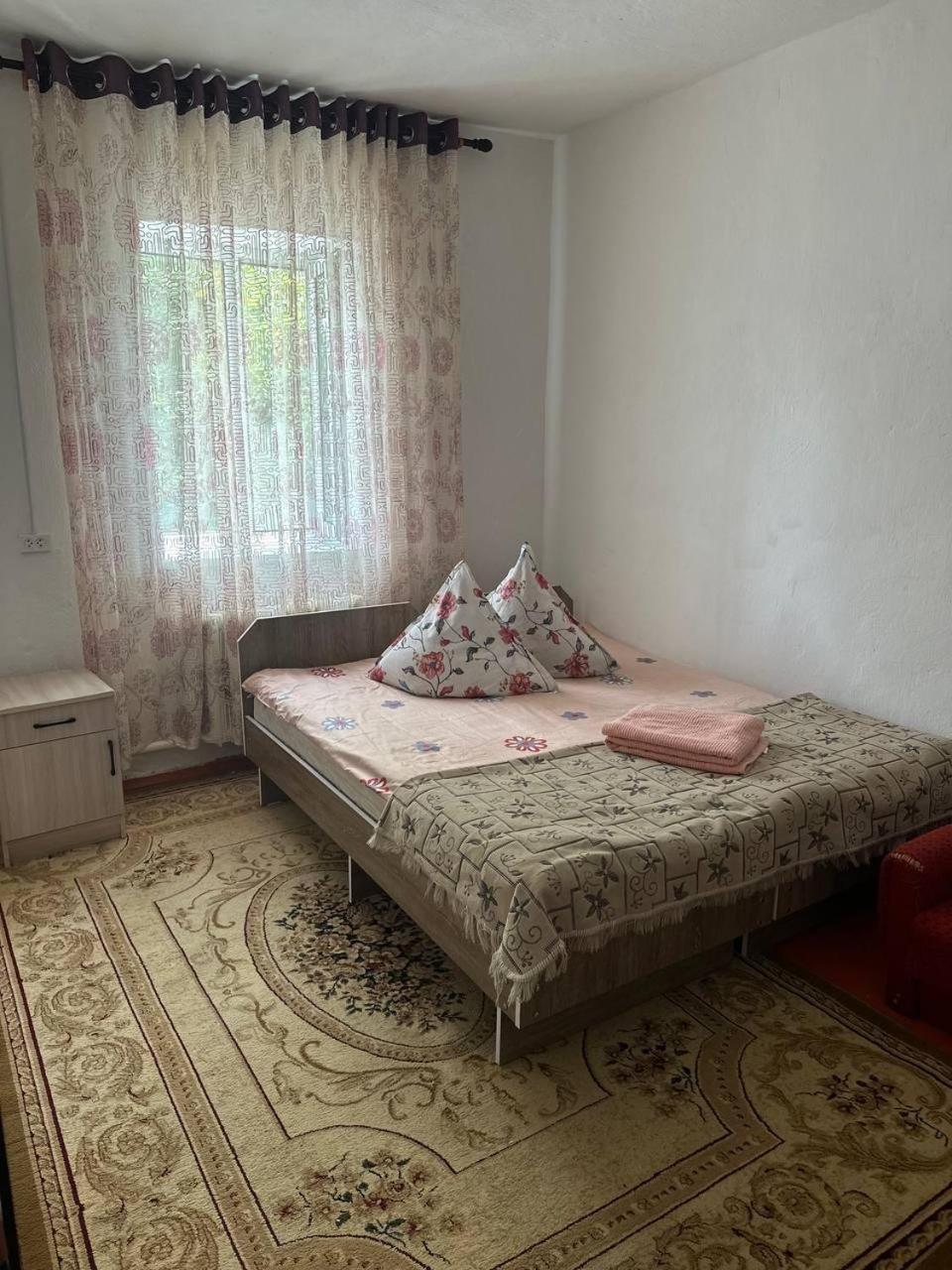 Nomad Guest House Kochkor Ngoại thất bức ảnh