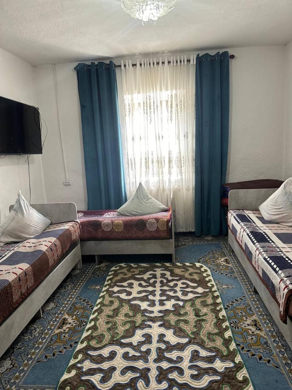 Nomad Guest House Kochkor Ngoại thất bức ảnh