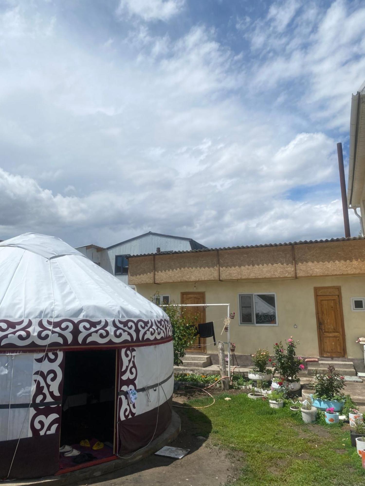Nomad Guest House Kochkor Ngoại thất bức ảnh